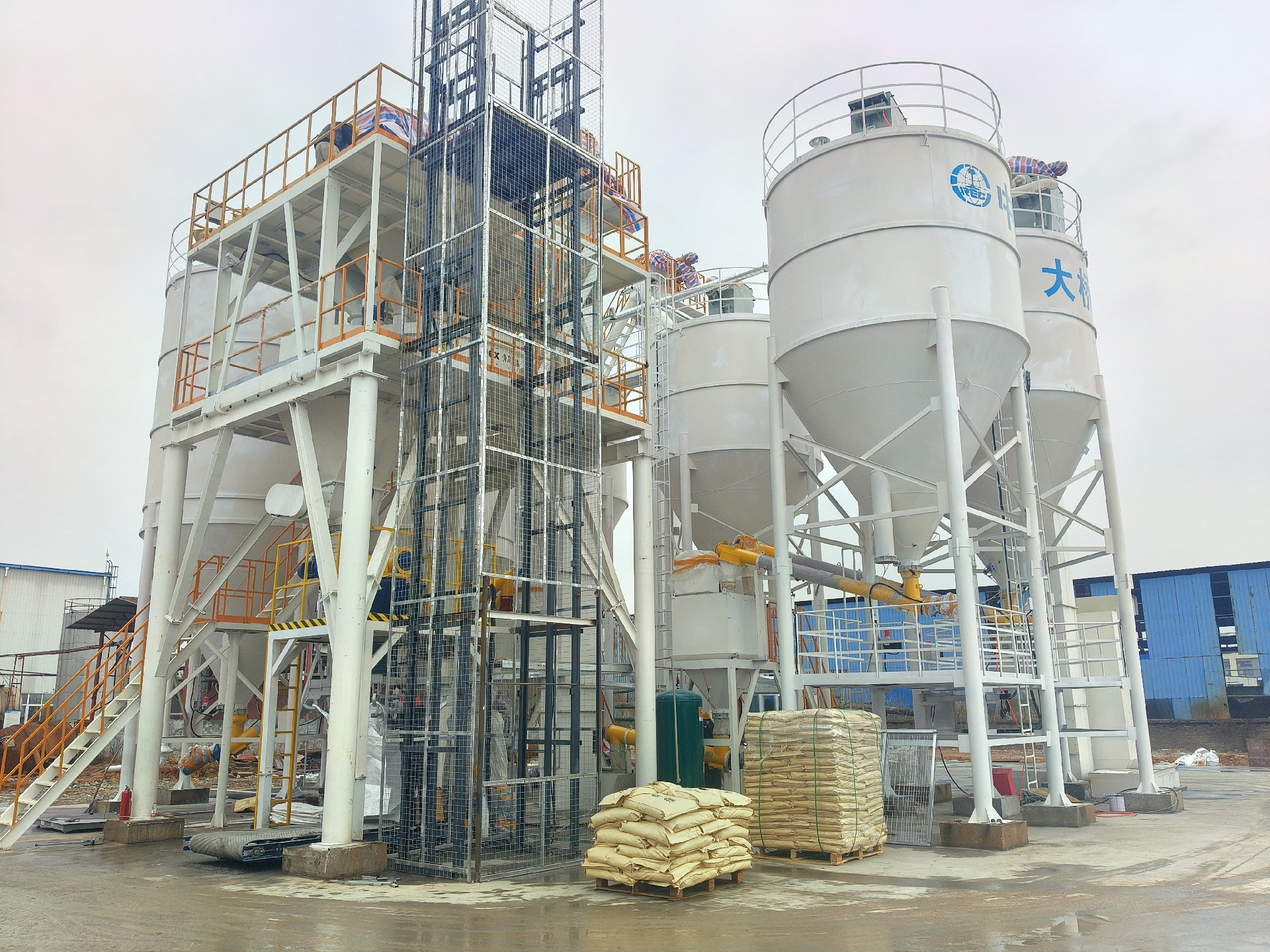 青岛迪拓:专注飞灰混炼与危废固化系统解决方案,助力产业绿色升级