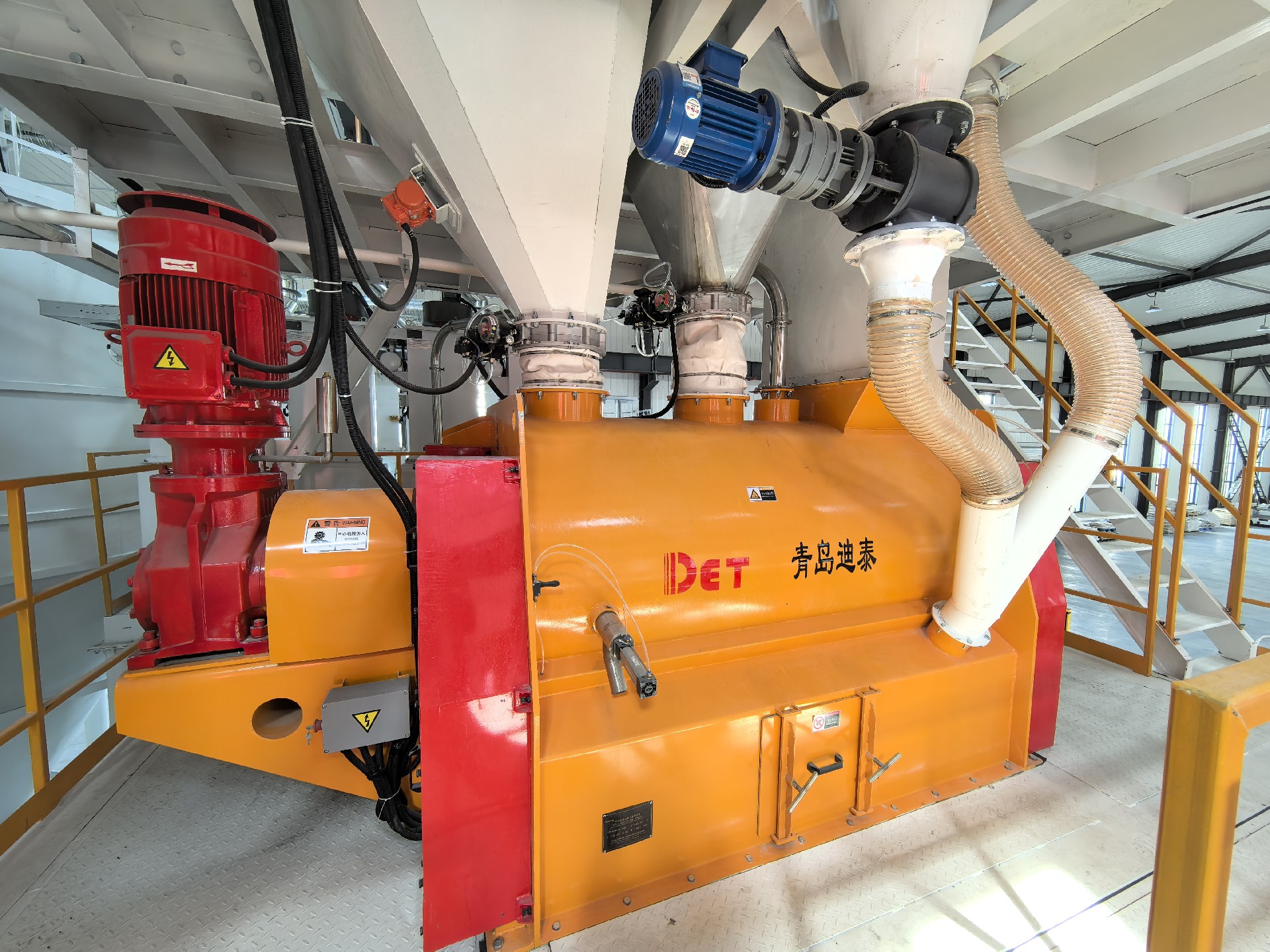 专业赋能，绿色未来：选择青岛迪拓，打造高效的危废固化处理生产线